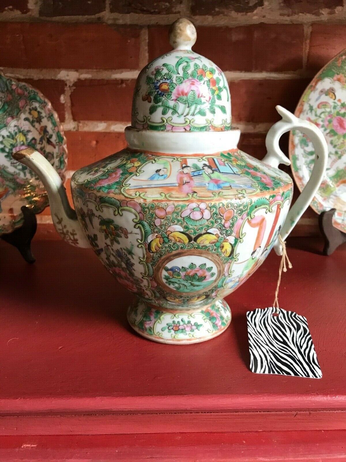 Antique Chinese Porcelain Export Rose Medallion Dome Teapot 19th c.  9 1/2” tall